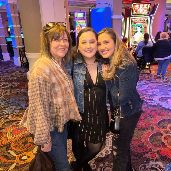 Meet your Posher, Kate - Picture 1 of 1